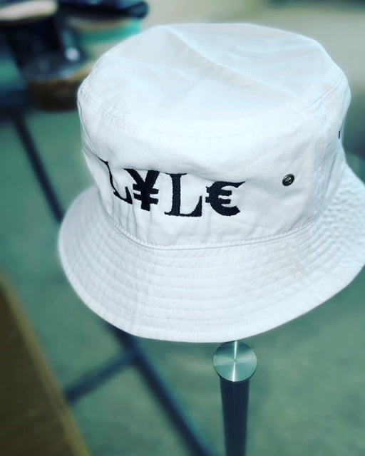 SZN1 "Like Snow" Bucket Hat